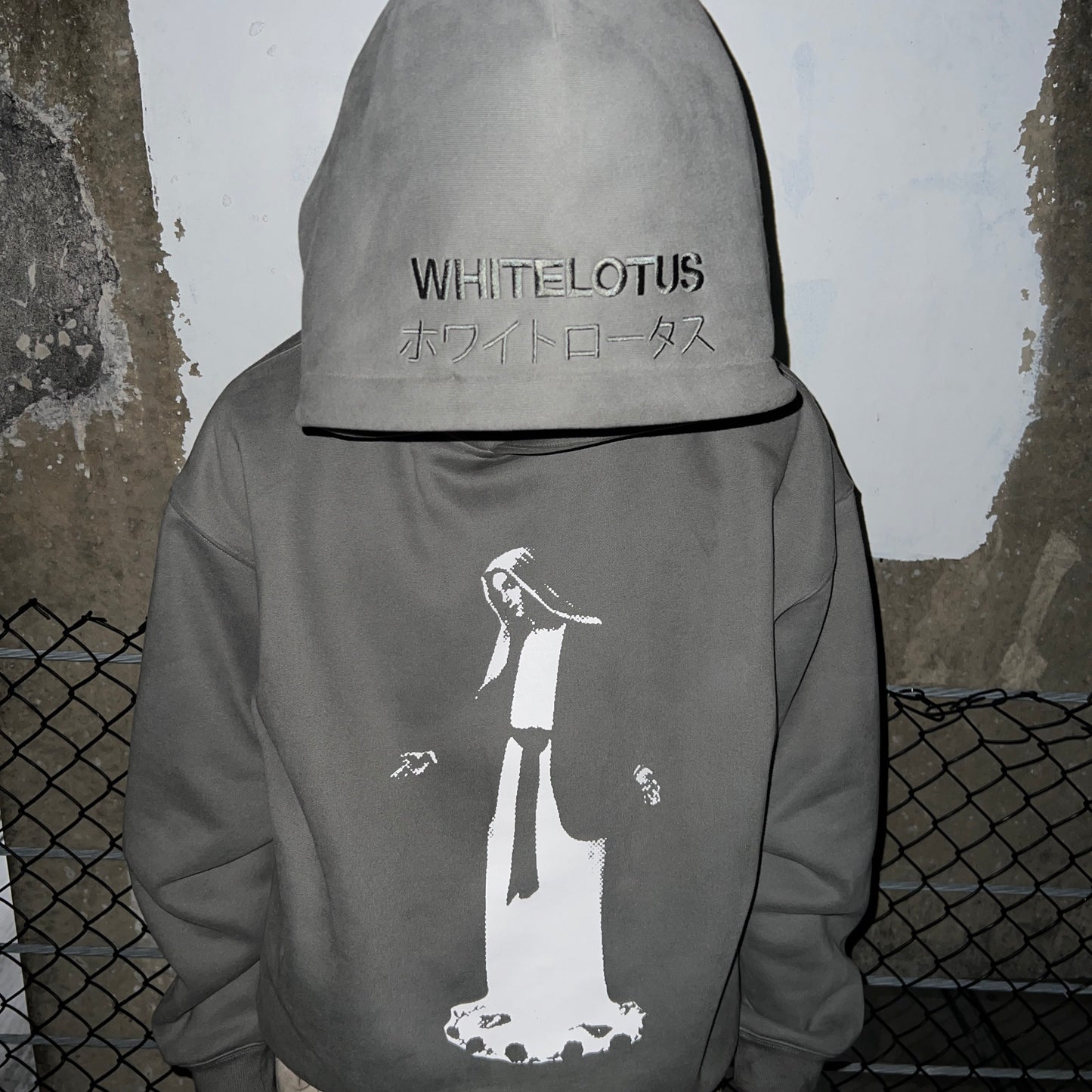 White Lotus Mary Hoodie - Wolf Grey